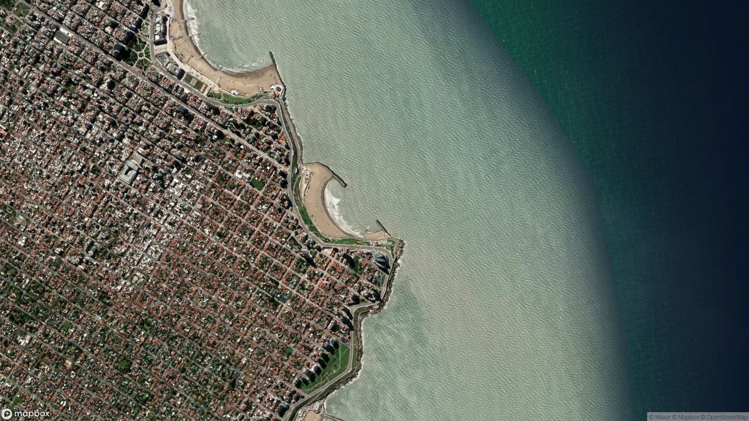 El Cabo Corrientes, Central Argentina