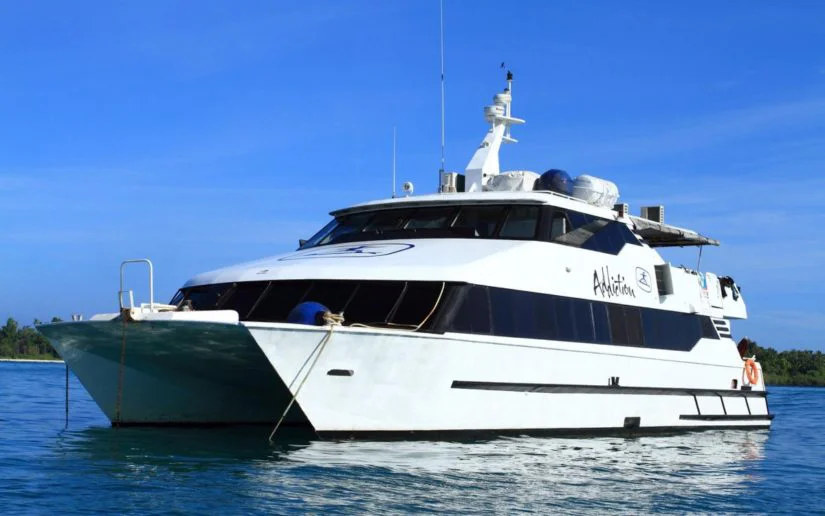 MV Addiction surf charter boat